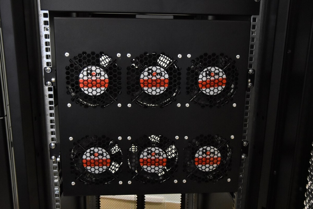 R-FAN-3T