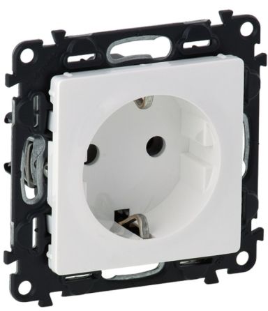 Розетка электрическая Legrand 753420